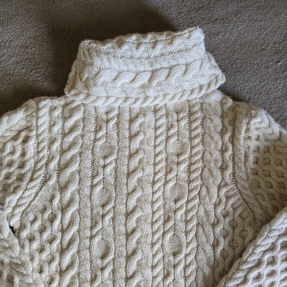Aran Crafts Ireland Merino Wool Cable Knit Turtleneck Sweater Size Small - Picture 12 of 14